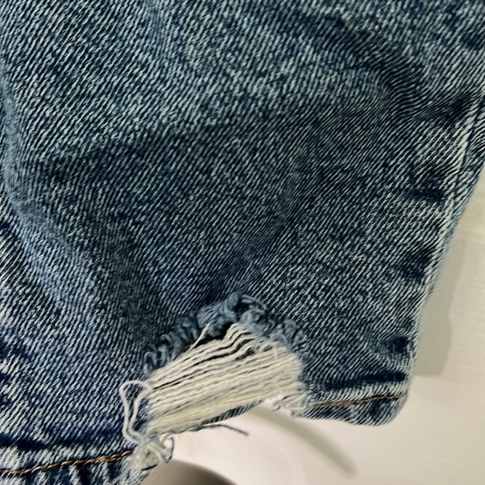 Jeans - Picture 2 of 4